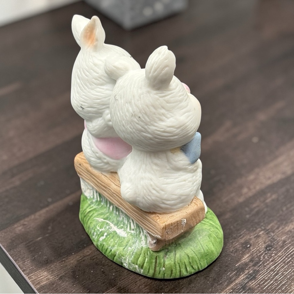 Vintage Set Of 2 Porcelain Bunny Figurines by UCGC Taiwan Couple In Love & Baby - Picture 9 of 16